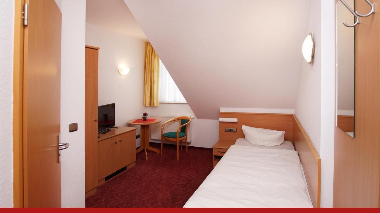 Hotel & Restaurant "Zur Linde" Spergau Luaran gambar