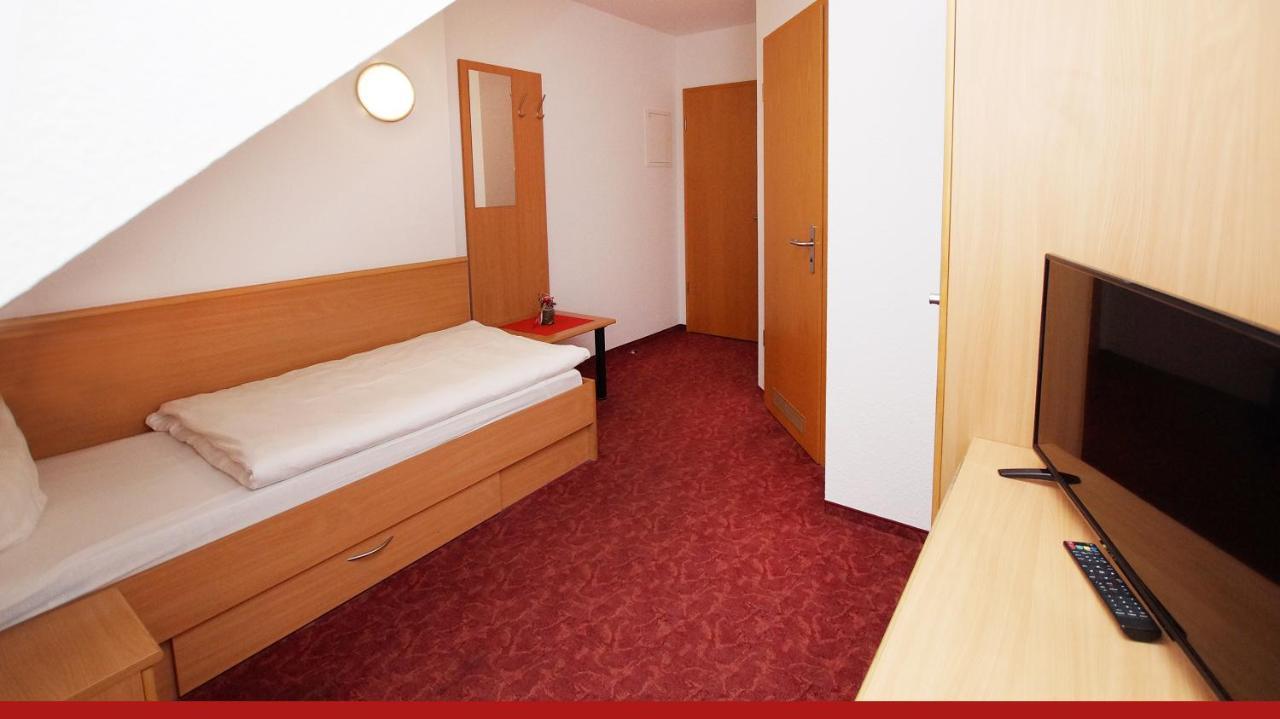 Hotel & Restaurant "Zur Linde" Spergau Luaran gambar